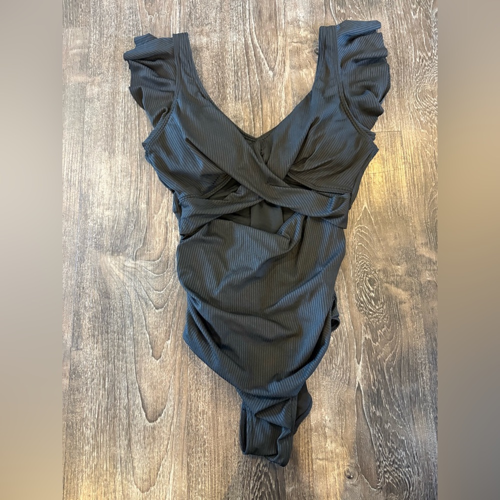 Black Ribbed V-Neck Women’s Top with Twist Front